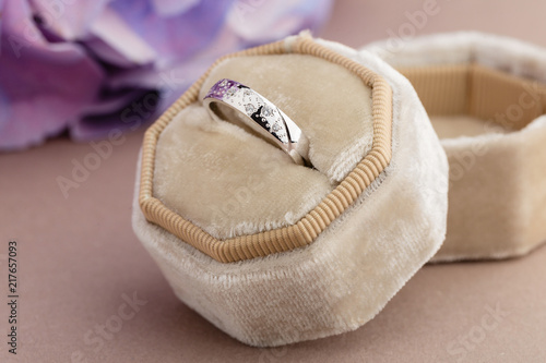 Fototapeta Naklejka Na Ścianę i Meble -  White gold ring with diamonds