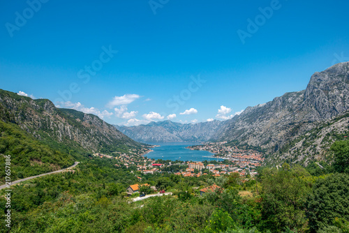 Widok na Zatokę Kotorską (Boka Kotorska), Czarnogóra