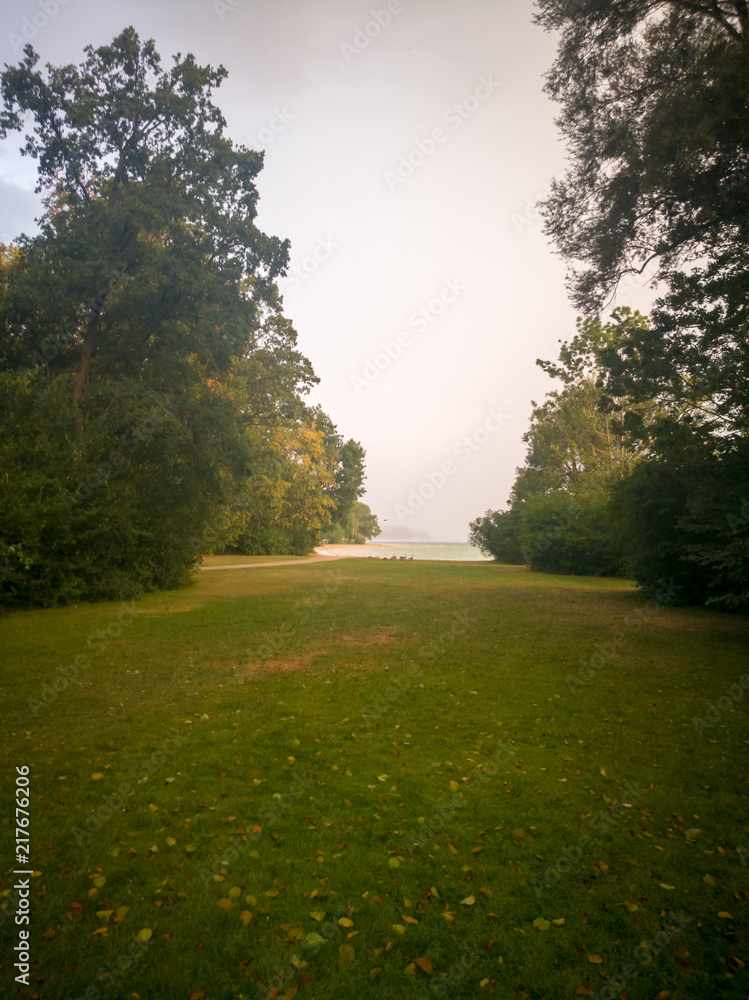 Obraz premium Starnberger See bei Regen