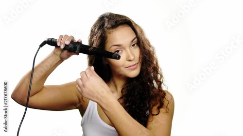 Wallpaper Mural Brunette curling her hair Torontodigital.ca