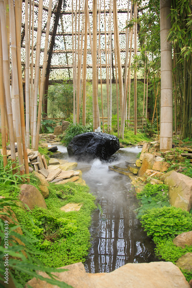 Fototapeta Relaks w bambusowym ogrodzie