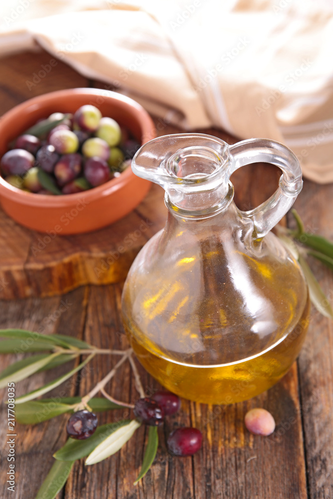 olive oil and olives olive oil and olives