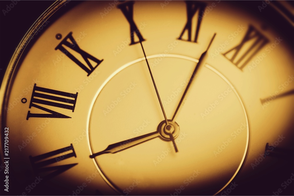 Fototapeta premium Vintage metal old clock
