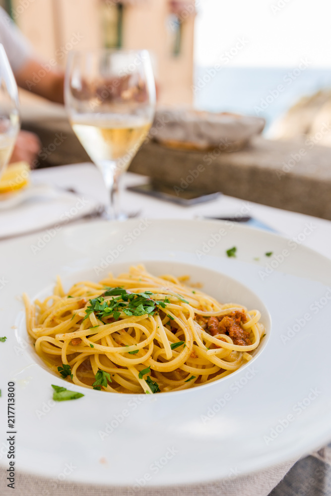 Spaghetti with sea urchin Spaghetti with sea urchin