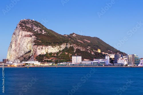 Gibraltar Affenfelsen Felsen Fels The Rock blaue Stunde Abend Nacht