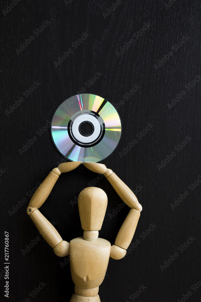 Figura de madera Maniquí Artista humano Dibujar muñeco de un cd foto de Stock | Adobe Stock