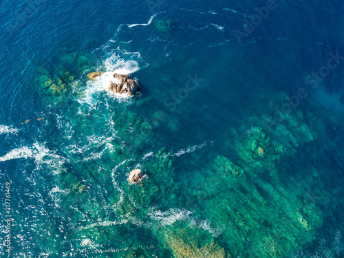 Fonds marin et vue aérienne autour de la presqu'île de l'Isolella dans le Golfe d'Ajaccio en Corse du Sud
