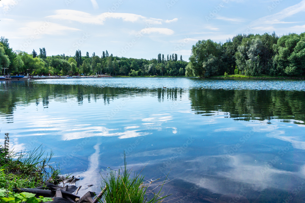 Fototapeta premium Lake in Beautiful Izmailovo park in Moscow