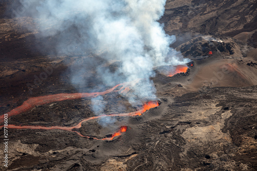 Eruption du volcan de la Fournaise à la Réunion en avril 2018