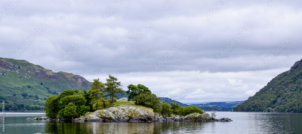 Fototapeta premium The island and no sun