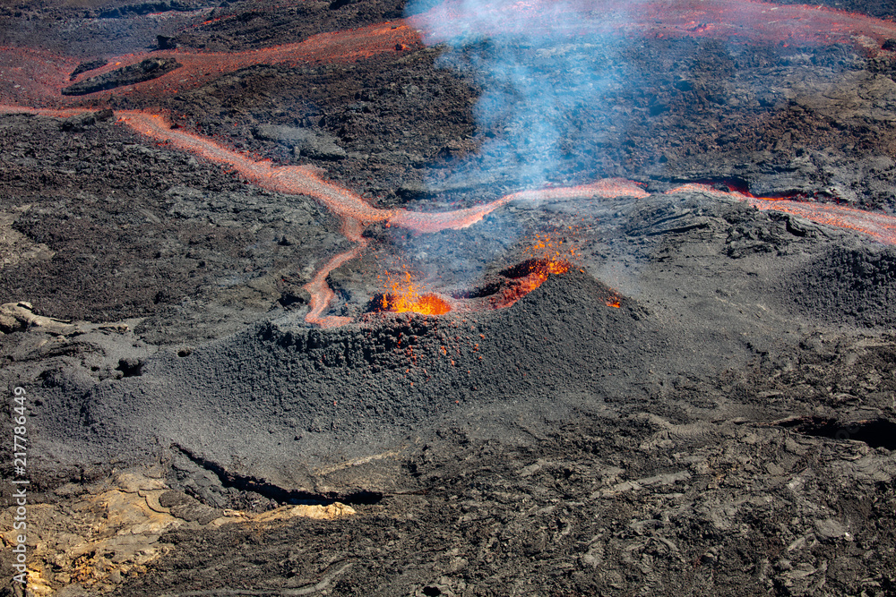 Eruption du volcan de la Fournaise à la Réunion en avril 2018 Eruption du volcan de la Fournaise à la Réunion en avril 2018
