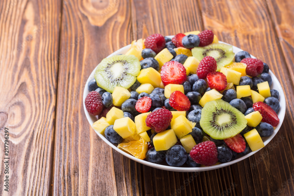 Fresh fruit and berries salad