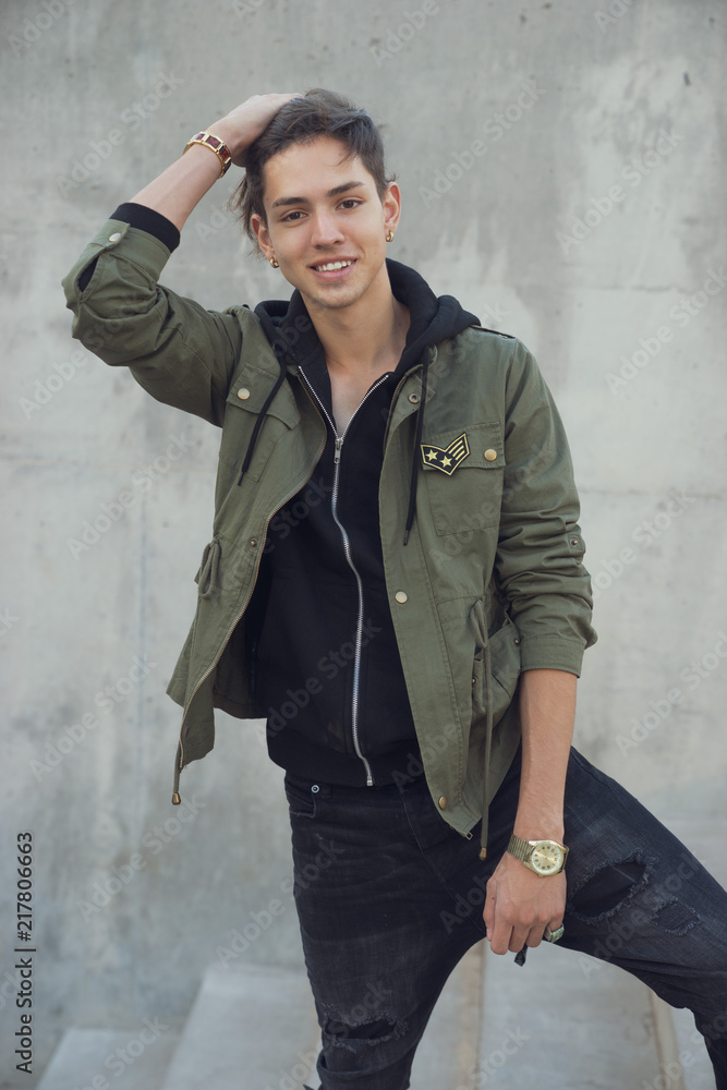 Obraz premium Handsome young man