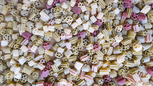 Colorful pasta pattern, view from above © Alex