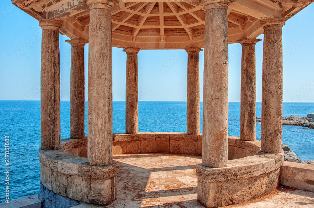 Fototapeta premium Gazebo and the sea in the . Spain. Costa Brava. Romance, holidays and wedding day.