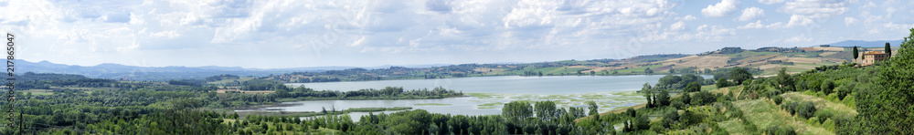 Fototapeta premium Panorama Lago di Chiusi