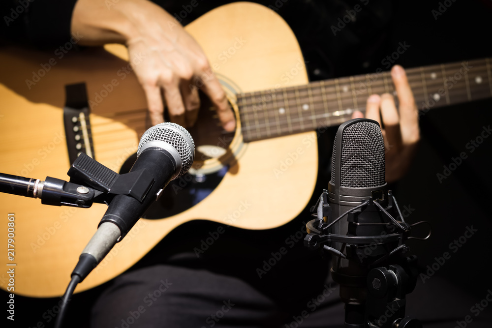 Fototapeta premium microphone recording acoustic guitar sound