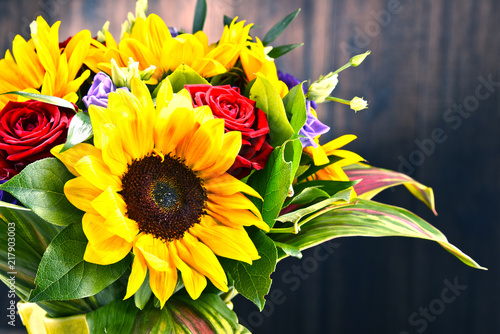 Fototapeta Naklejka Na Ścianę i Meble -  Composition with bouquet of flowers