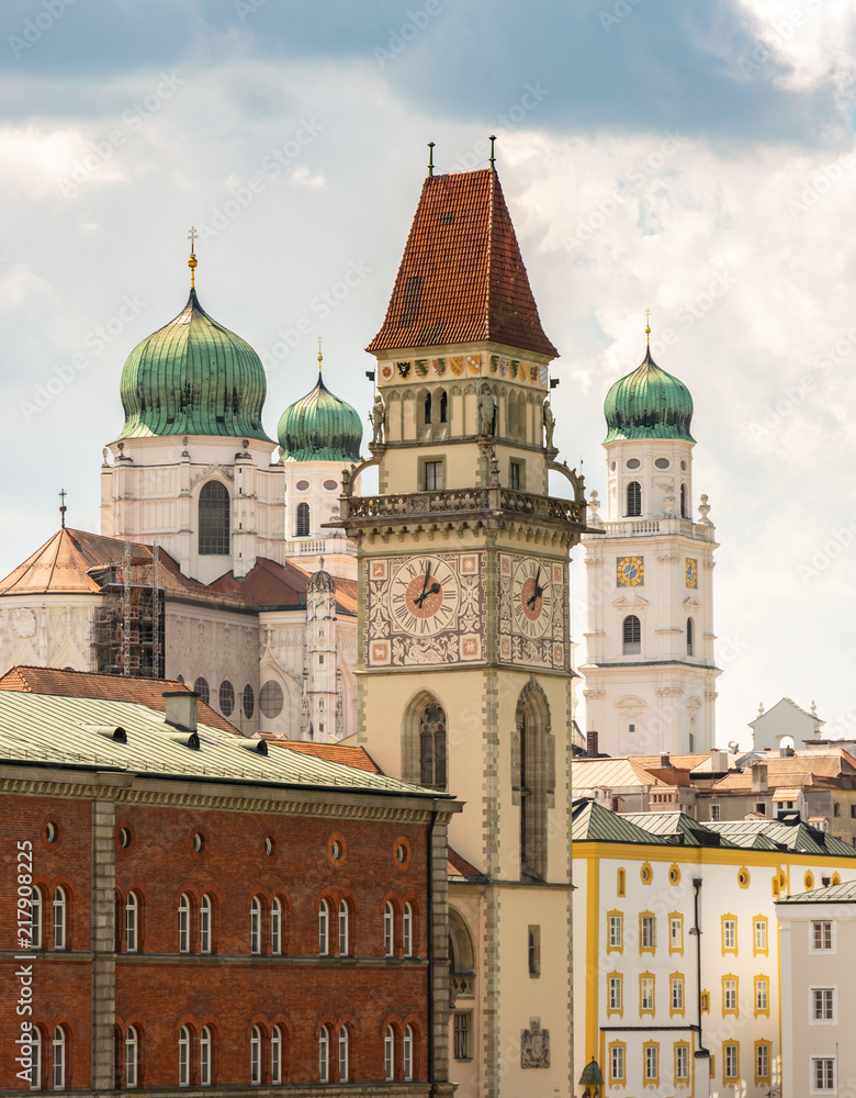 Fototapeta premium Towers of Passau