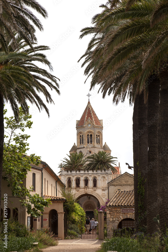 Francia, Cannes, isola di Sain Honorat, il monastero di Lerino