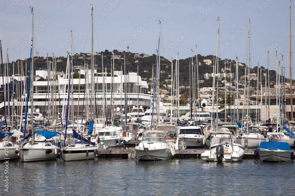 Francia, Cannes, il porto turistico.