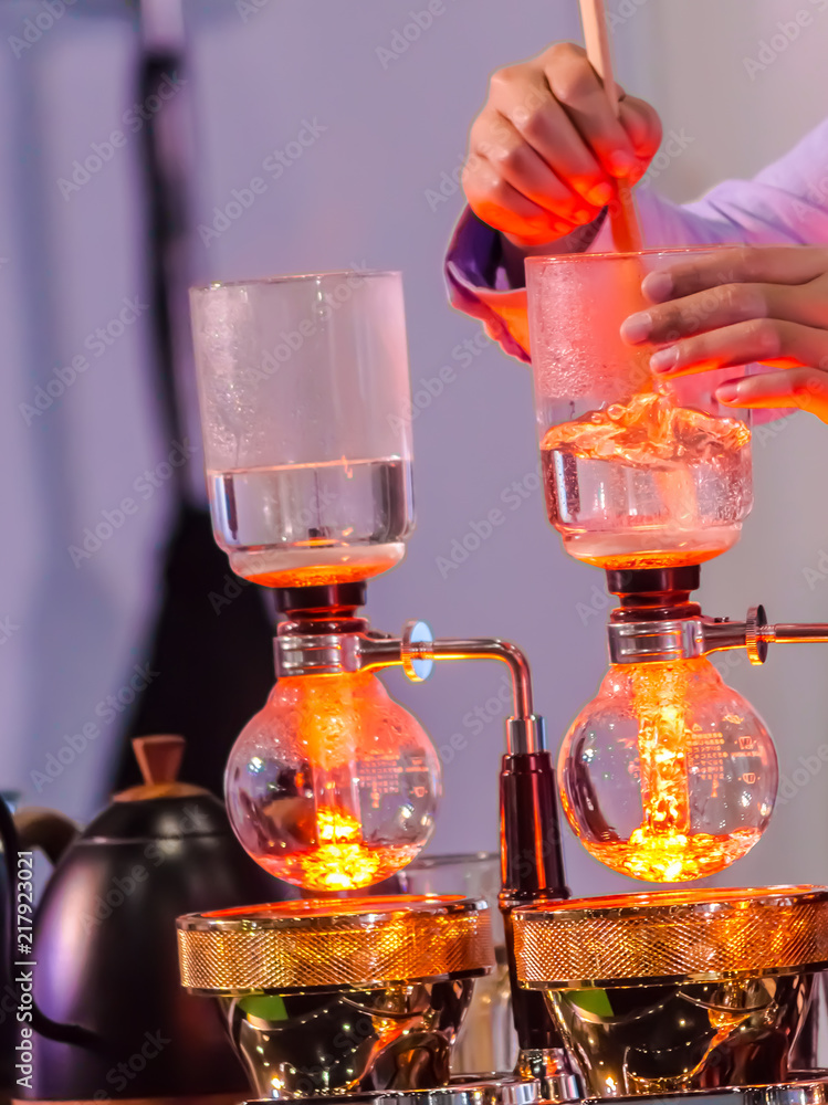 Showcase Syphon Coffee maker by syphonist./ Syphon Coffee or Vacuum Coffee is full immersion