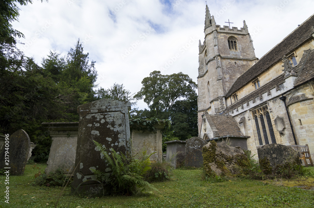 Friedhof und Kirche in Castle Comb, Cornwall