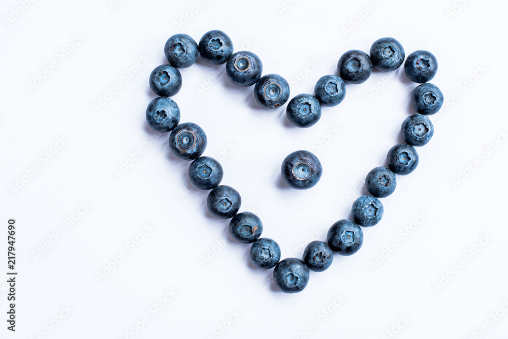 Fototapeta premium Bluberries arranged in patter