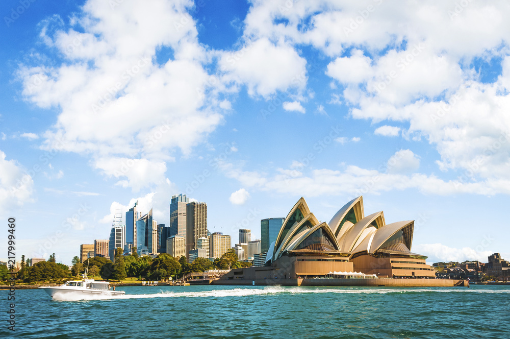Fototapeta premium Panoramę miasta Sydney w Australii. Nabrzeże okrągłe