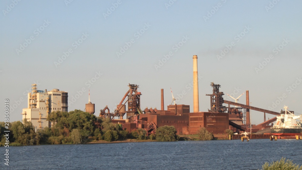 Bremer Stahlwerk an der Weser