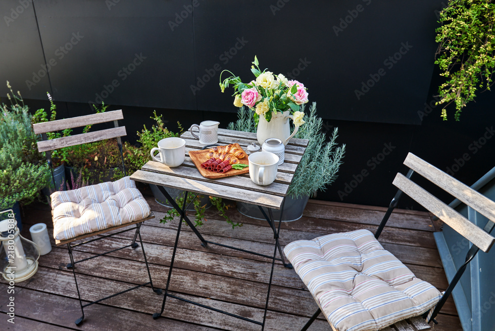 Retro outdoor coffee table online