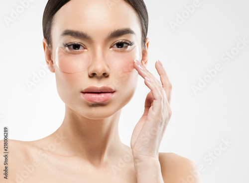 Slika na platnu Eyes mask woman face closeup patch for eyes skin beauty healthy cosmetology isol