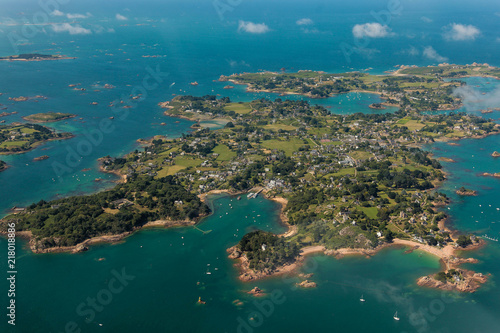 Vue aérienne de l'île de Bréhat en Bretagne © fabrice