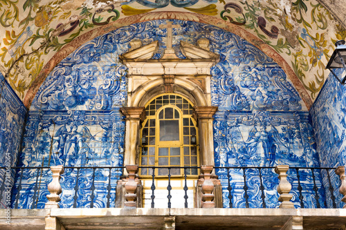 Town Gate of Obidos, Portugal © NICOLA