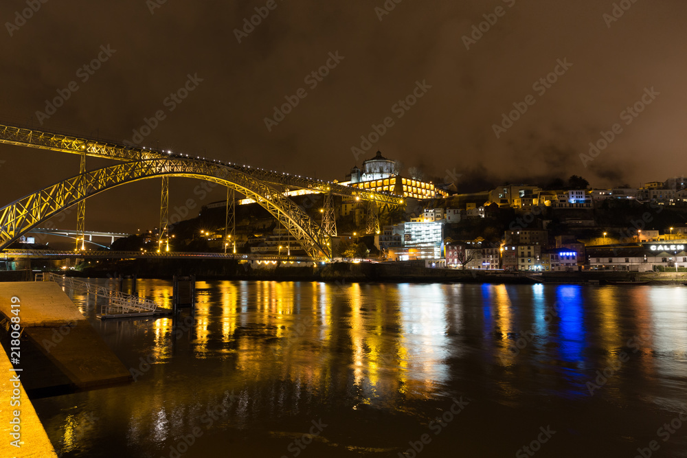Fototapeta premium The Dom Luis I Bridge at night, Porto, Portugal
