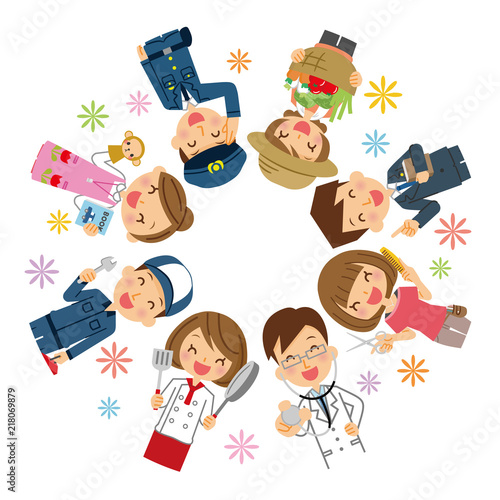 輪になる働く人々　スマイル