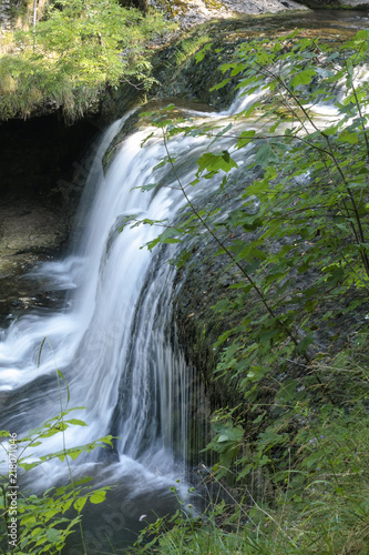 Fototapeta Naklejka Na Ścianę i Meble -  Herisson waterfalls in Jura France