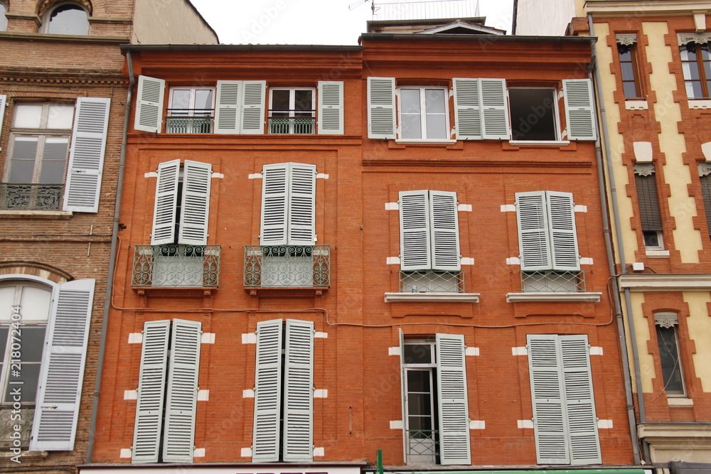 Immeuble en briques à Toulouse, Haute Garonne Immeuble en briques à Toulouse, Haute Garonne