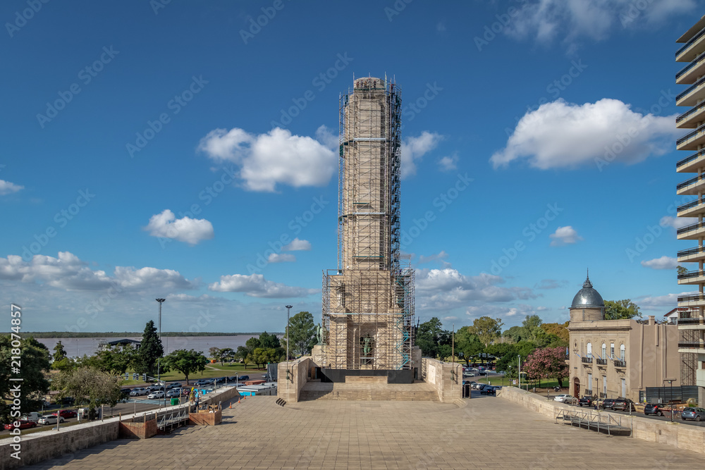 Obraz premium Civic Courtyard and Tower under repairs of National Flag Memorial (Monumento Nacional a la Bandera) - Rosario, Santa Fe, Argentina