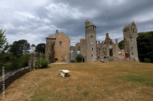 Das Schloss Gratot in der Normandie photo