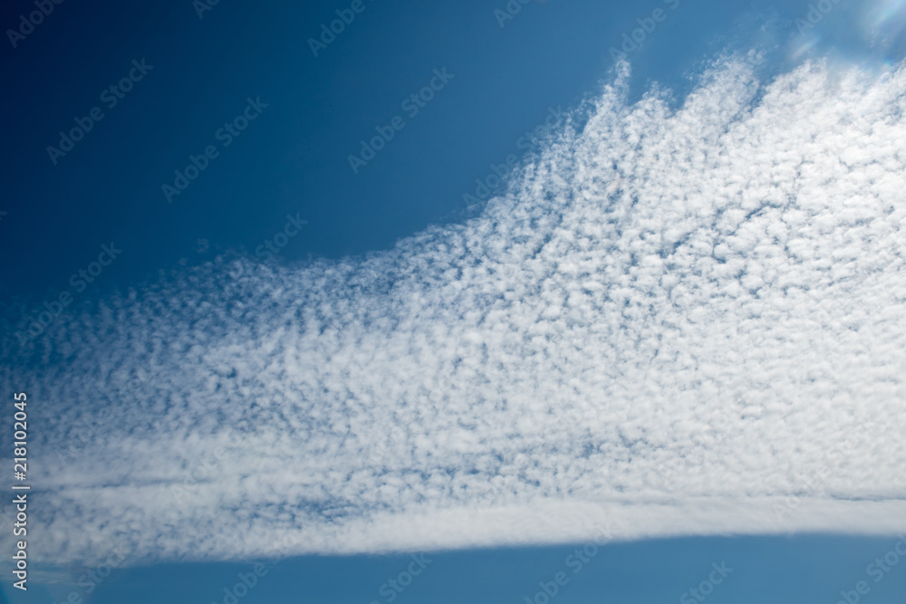 Obraz premium blue sky with cloud. Background with clouds on blue sky.