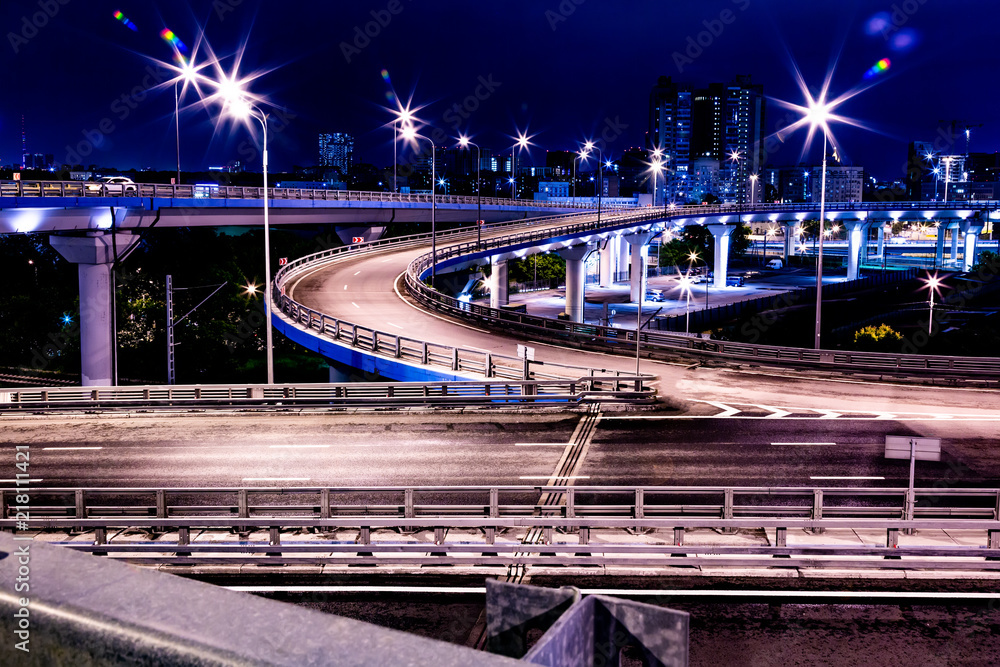 Fototapeta premium Large road junction in night lights