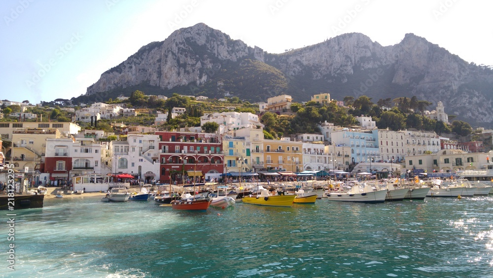 La ville de Positano sur la côte amalfitaine en Italie