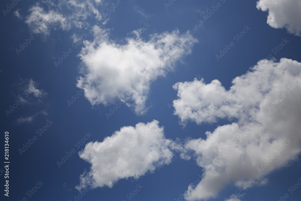 Fototapeta premium Blue Sky With Clouds