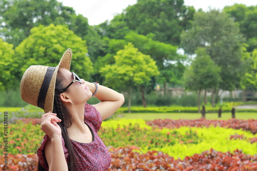 Fototapeta premium a woman in summer travel
