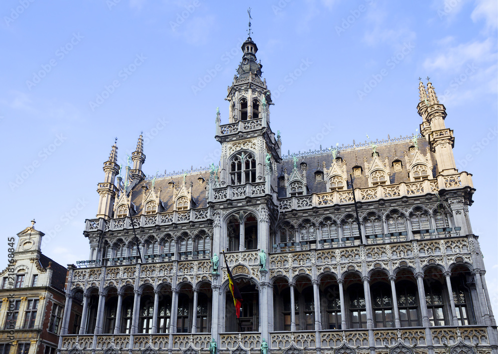 Obraz premium Brussels, Belgium, King's house. King's house is a historic building on the Grand place in Brussels. Is a Prime example of Gothic architecture.