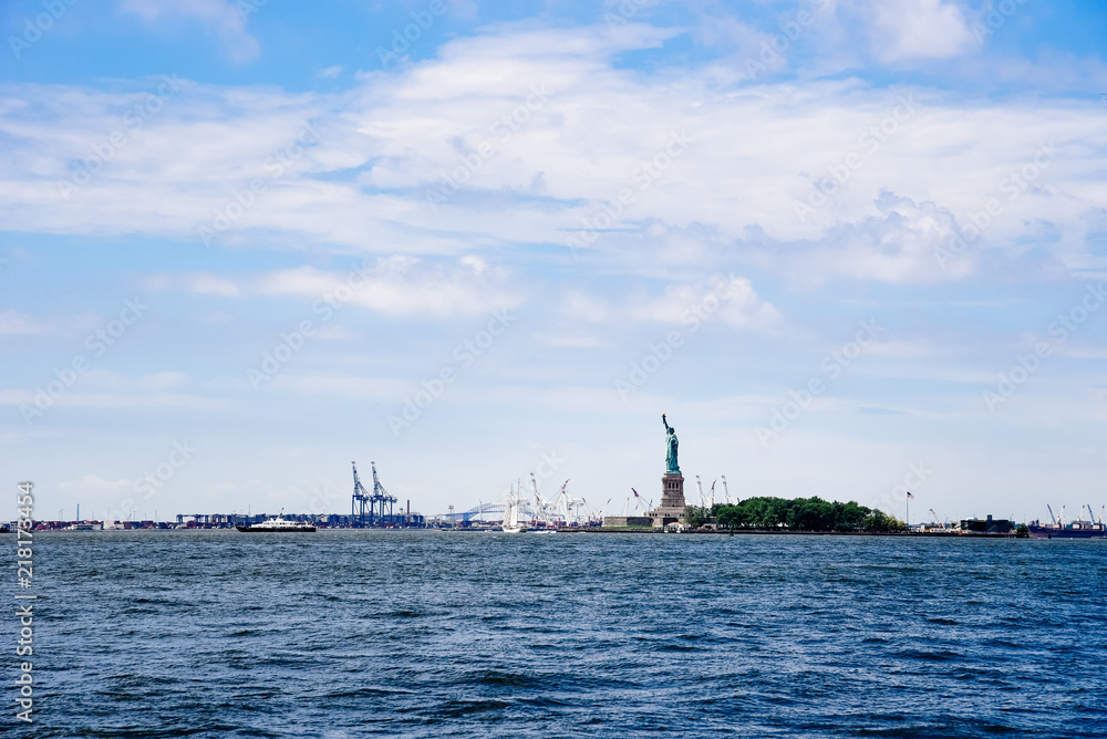 Scenic view of Statue of Liberty and Staten Island in New York