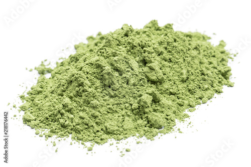 Fotografia Organic wheatgrass powder isolated on white background