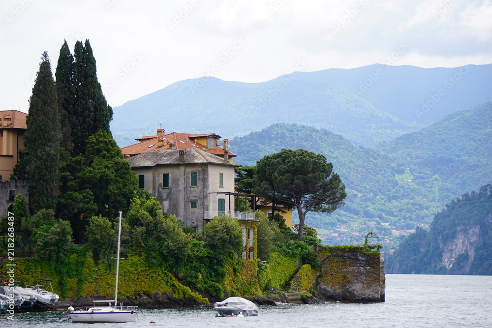 como lake varenna lecco bergamo italy lombardy