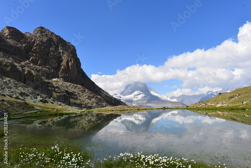 Fototapeta Naklejka Na Ścianę i Meble -  Riffelsee - Matterhorn in den Walliser Alpen 